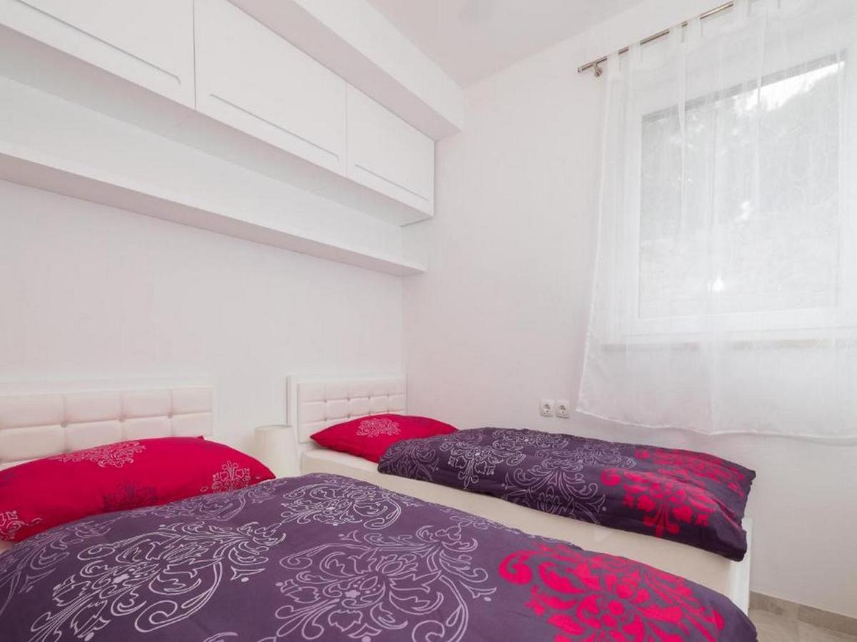 La Perla Apartments Sutivan Luaran gambar